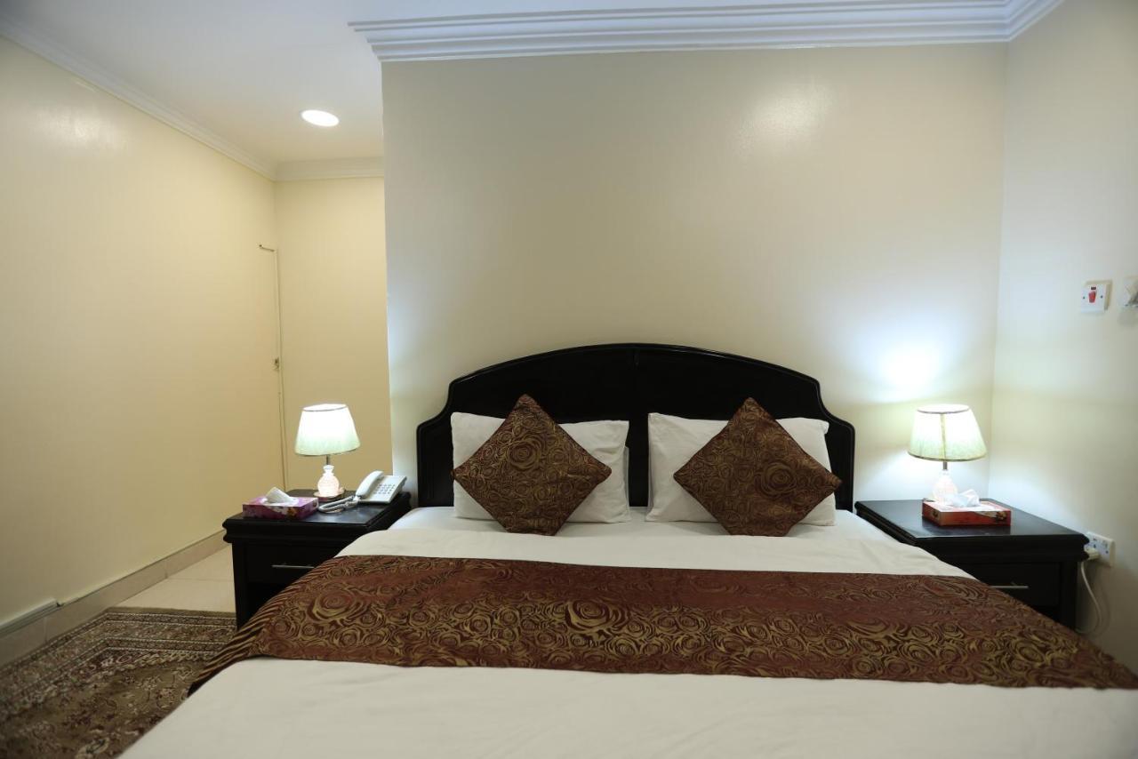 Al Eairy Apartment- Dammam 3 Al Mubarakiyah ภายนอก รูปภาพ