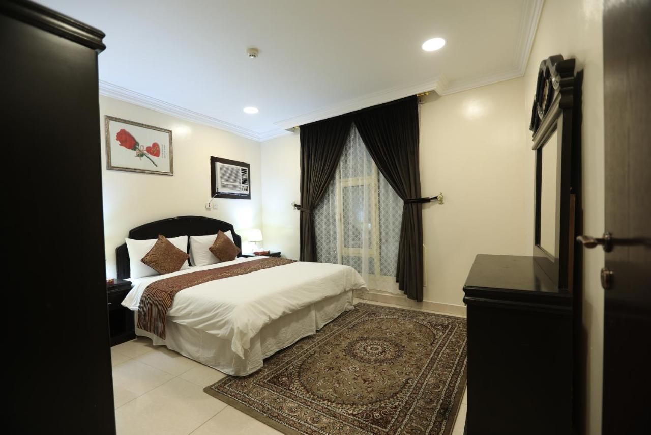Al Eairy Apartment- Dammam 3 Al Mubarakiyah ภายนอก รูปภาพ