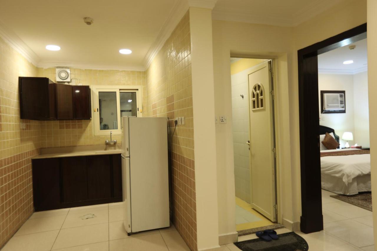 Al Eairy Apartment- Dammam 3 Al Mubarakiyah ภายนอก รูปภาพ