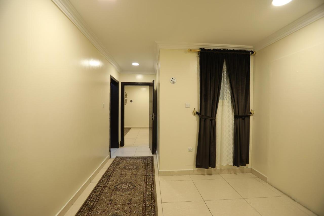 Al Eairy Apartment- Dammam 3 Al Mubarakiyah ภายนอก รูปภาพ
