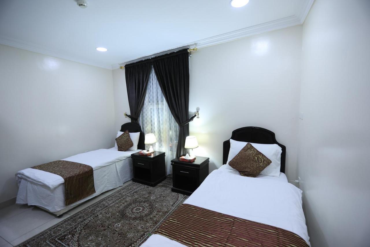 Al Eairy Apartment- Dammam 3 Al Mubarakiyah ภายนอก รูปภาพ